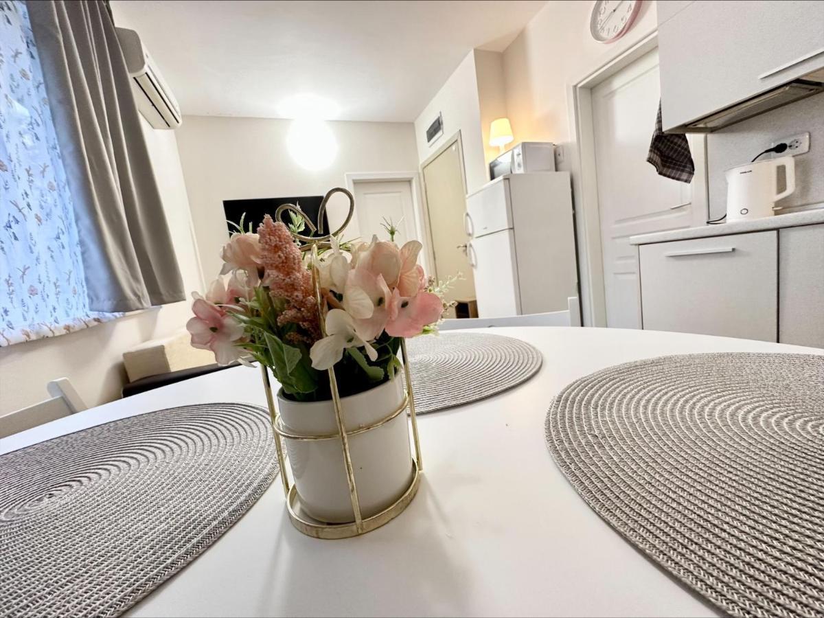 Menada Romance Marine Apartments Słoneczny Brzeg Zewnętrze zdjęcie