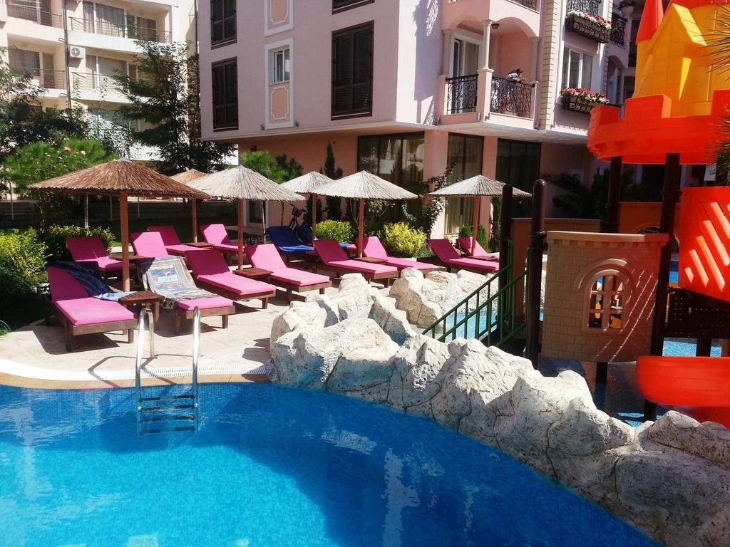 Menada Romance Marine Apartments Słoneczny Brzeg Zewnętrze zdjęcie