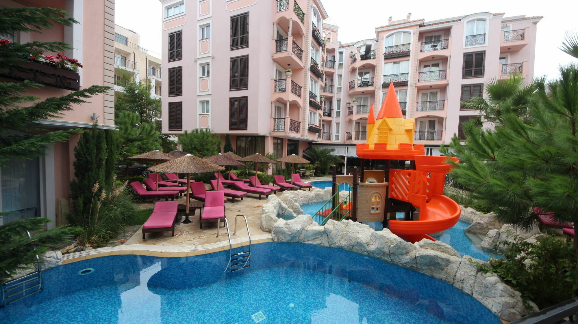 Menada Romance Marine Apartments Słoneczny Brzeg Zewnętrze zdjęcie